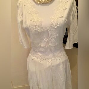 Elegant White Lace Cutout Romper/ Dress🌸